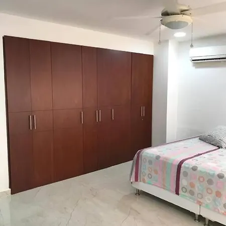 Apartamento Duplex Marina En Laguito, Apartment Cartagena