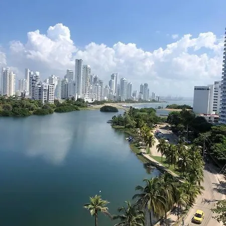 Apartamento Apartamento Duplex Marina En Laguito, *